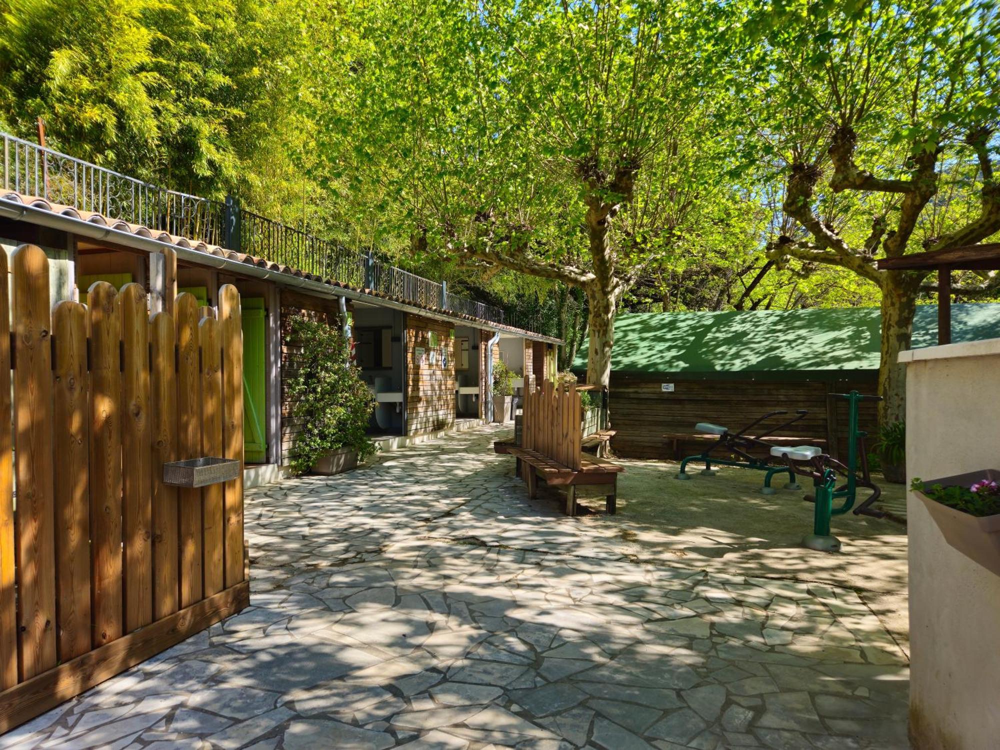 Camp Des Gorges - Camping Nature Vallon-Pont-dʼArc Екстериор снимка