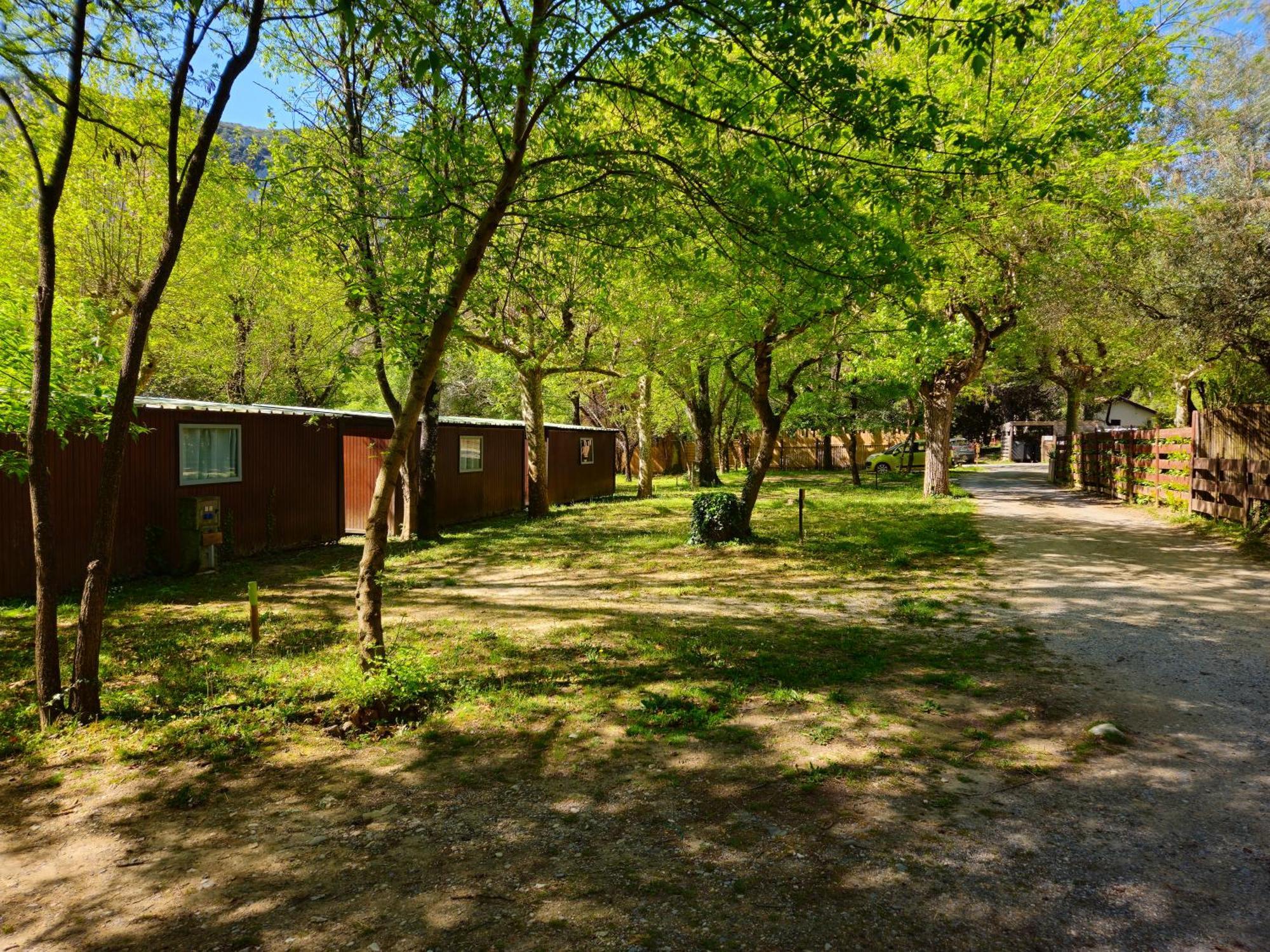 Camp Des Gorges - Camping Nature Vallon-Pont-dʼArc Екстериор снимка